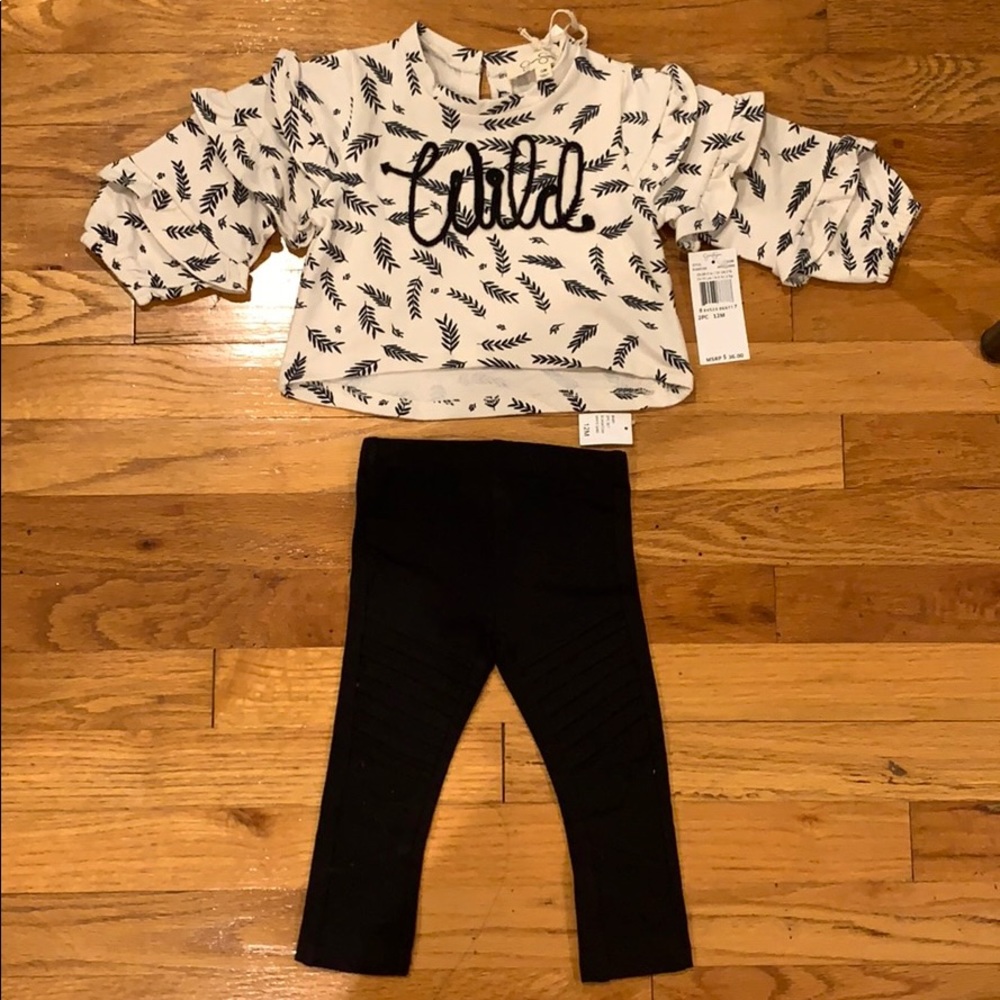 Matching shirt/leggings set